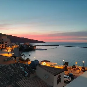  Casa vacanze La Casa Blu Sul Mare - The Blue House By The Sea